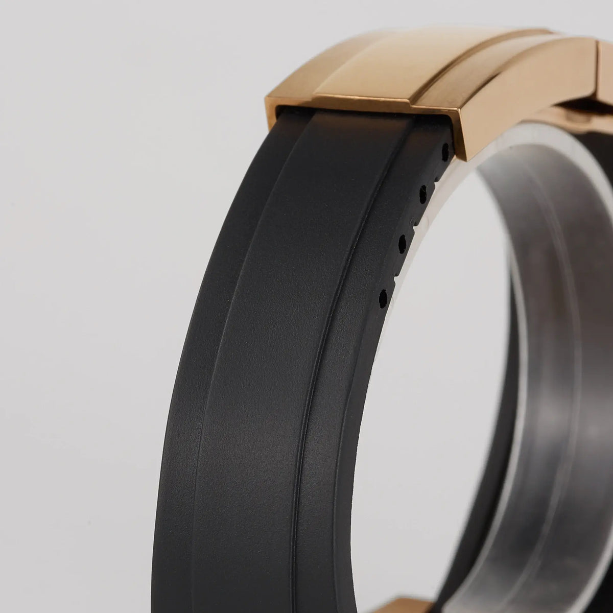 VANKROS Ocean Yacht V382 | 40mm Rose Gold Black Dial, Rubber Strap | NH35 Movement