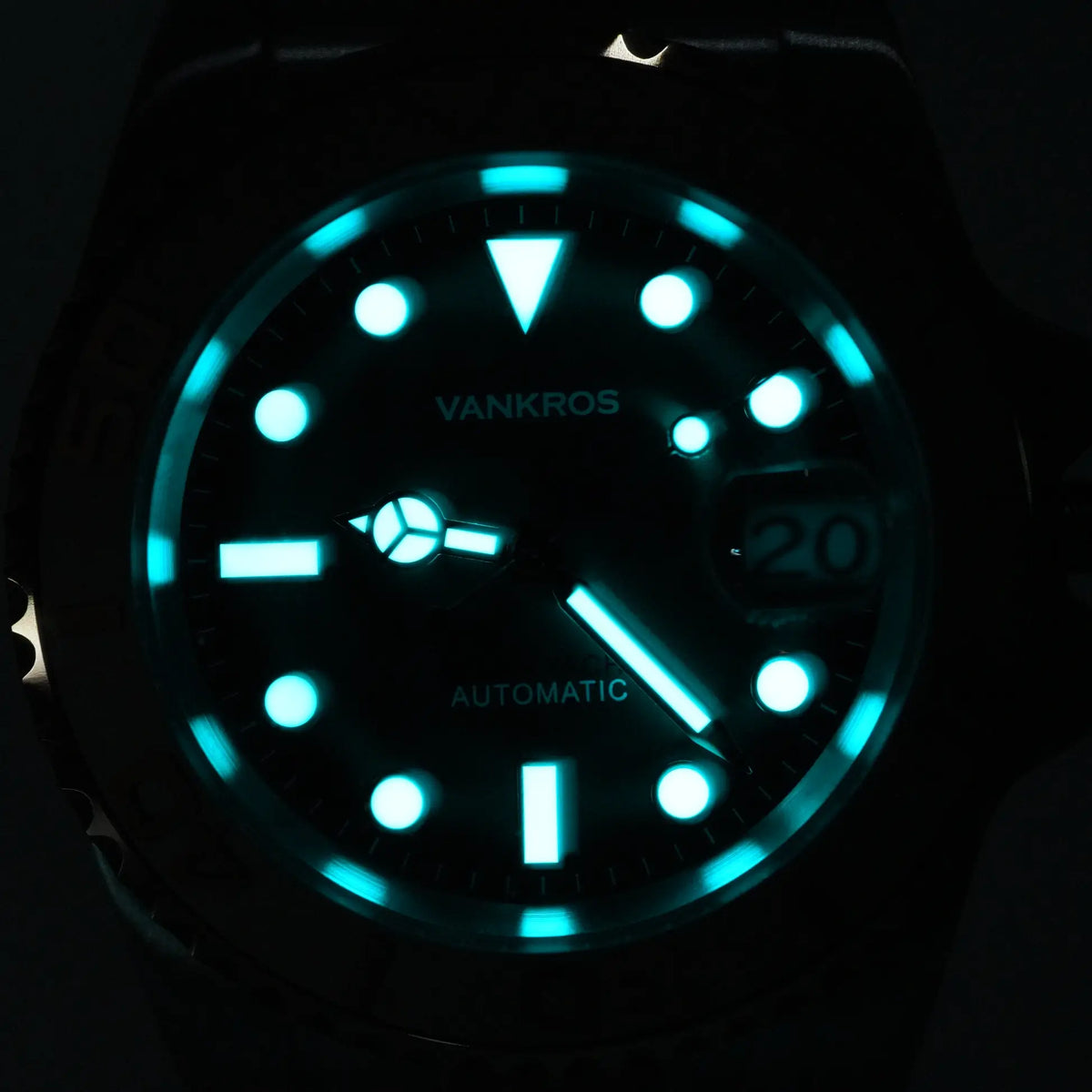 VANKROS Ocean Yacht V382 | 40mm Rose Gold Black Dial, Rubber Strap | NH35 Movement